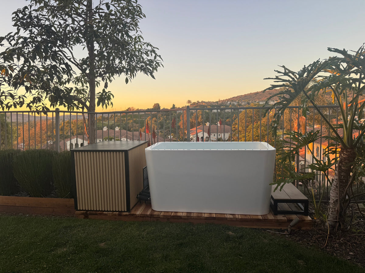 RevX Acrylic X Tub Cold Plunge with LUX 1.5HP Chiller & Filtration